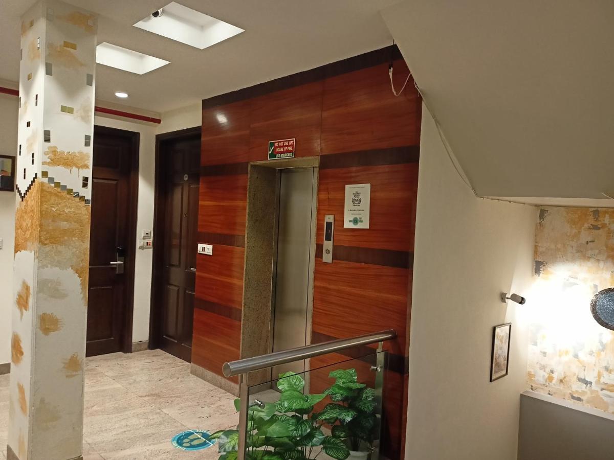 Cosy Grand, Chanakyapuri By The Cosy Hotels Нью-Делі Екстер'єр фото