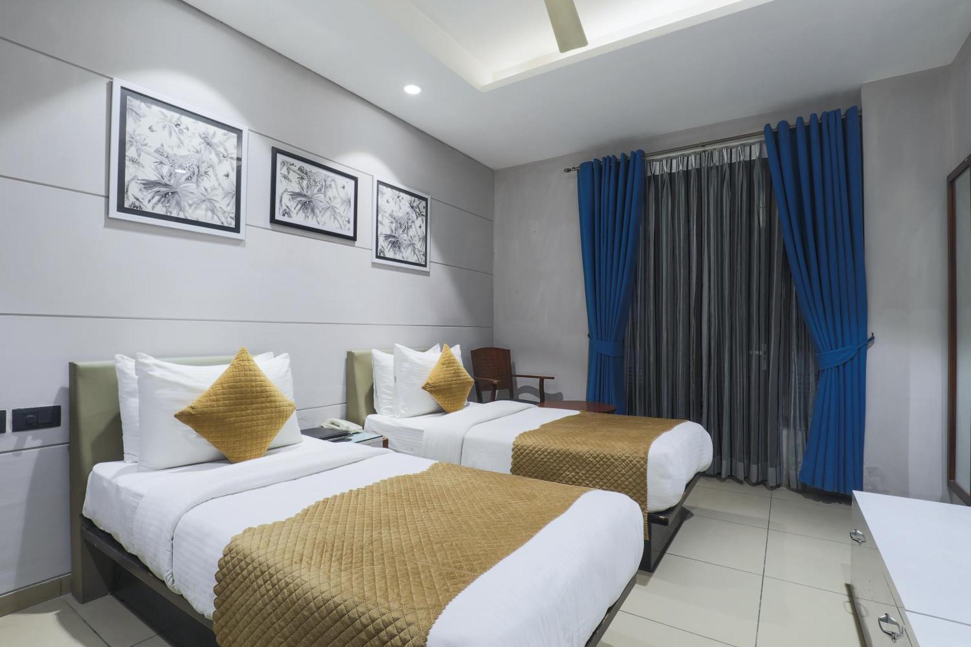 Cosy Grand, Chanakyapuri By The Cosy Hotels Нью-Делі Екстер'єр фото
