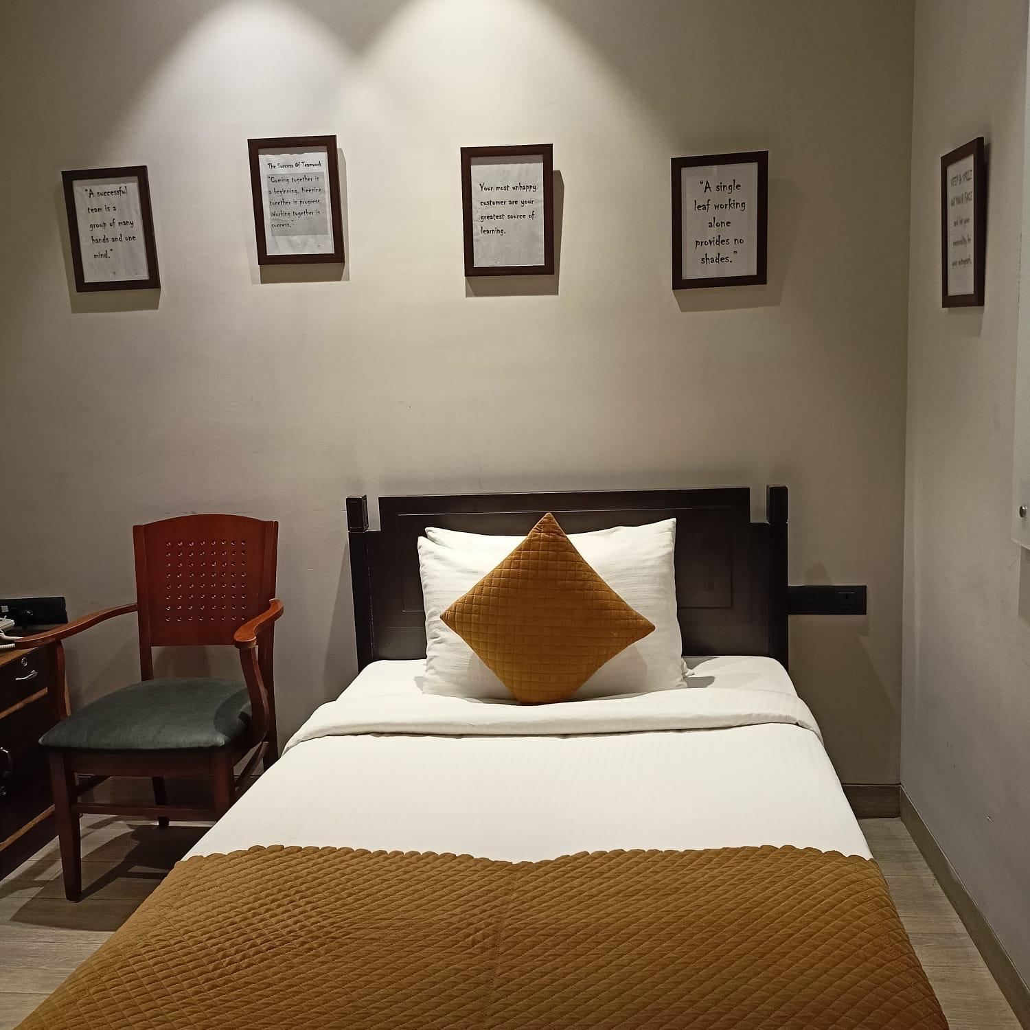 Cosy Grand, Chanakyapuri By The Cosy Hotels Нью-Делі Екстер'єр фото